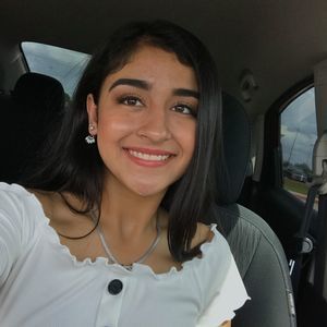 Meet your Posher, April